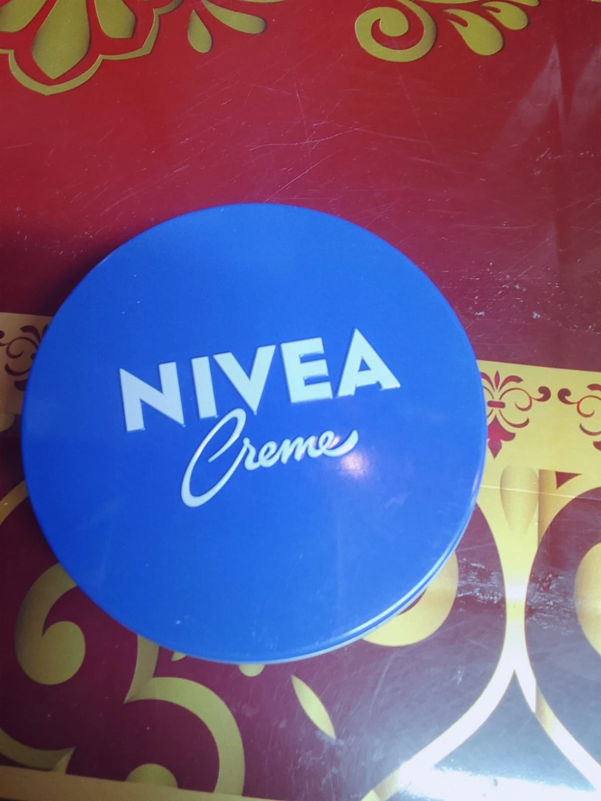 NIVEA